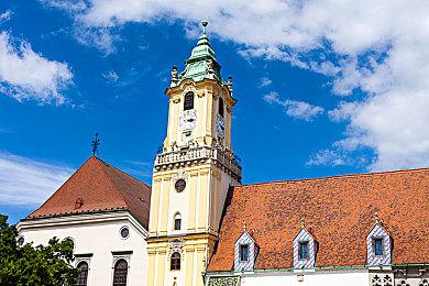 开放世界生存游戏《迷你乐园》正式版今日发售